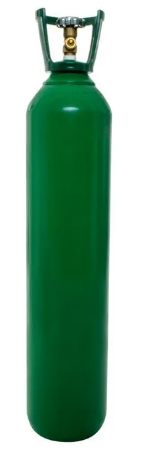 Cilindro de oxigênio medicinal na cor verde, utilizado para armazenamento e transporte de gás oxigênio em ambientes hospitalares, ambulatoriais e domiciliares. Equipamento essencial no suporte respiratório e em situações de emergência.